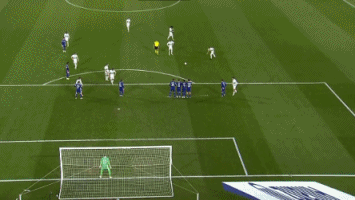 棒球与智慧场馆：解析5G网络对球场内数万人即时交互的支撑